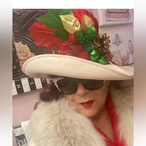 OSCA de la Renta 💎embellished with my Christmas magic Holiday magic 🔴🦌🦌🦌🦌🦌🦌🦌🎄